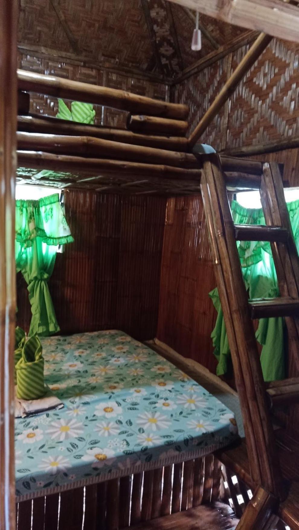 Moalboal Bamboo House / Rooms Εξωτερικό φωτογραφία