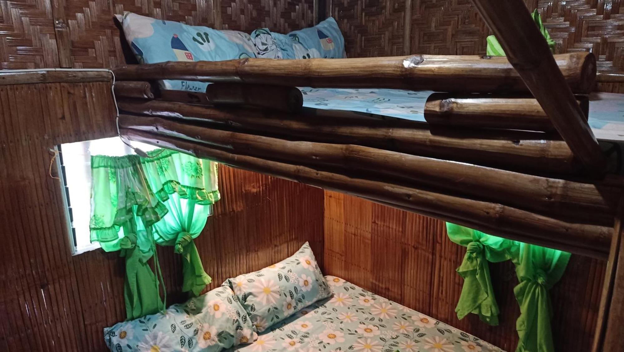 Moalboal Bamboo House / Rooms Εξωτερικό φωτογραφία